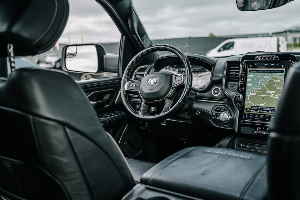 Dodge RAM 1500 5,7 V8 Laramie Crew Cab aut. 4x4 4d