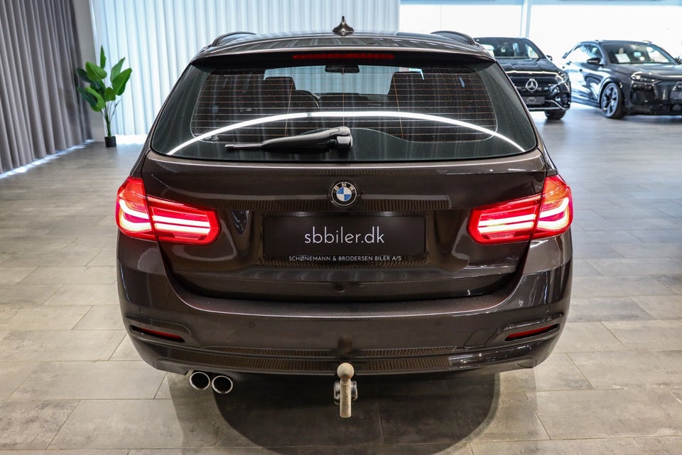 BMW 320d 2,0 Touring Advantage aut. 5d