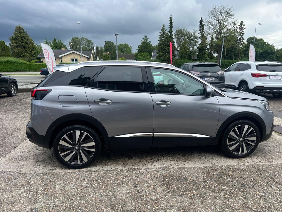 Peugeot 3008 1,6 Hybrid Allure Limited EAT8 5d