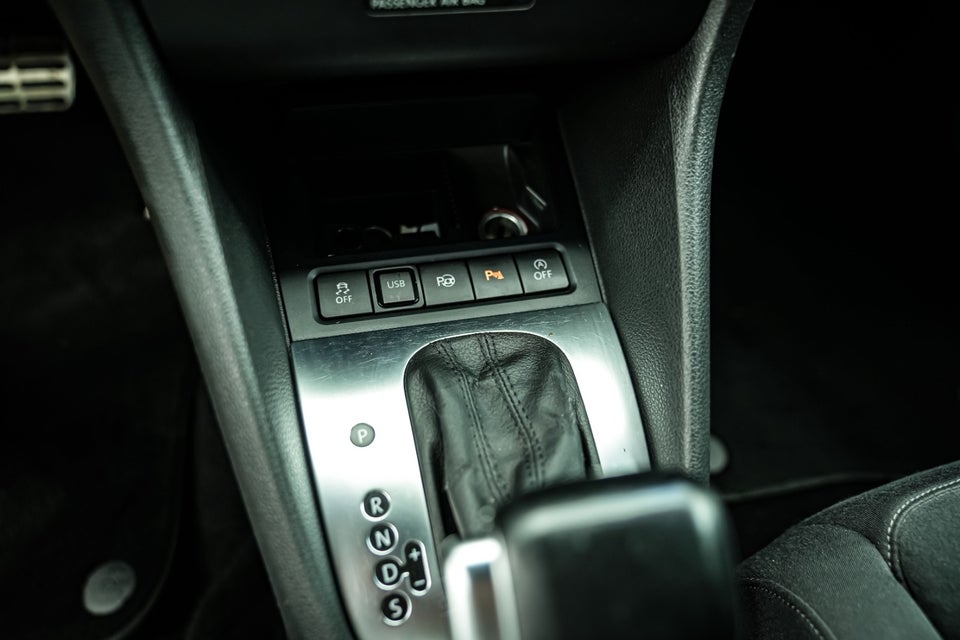 VW Golf VI 1,6 TDi 105 Highline DSG BMT 5d