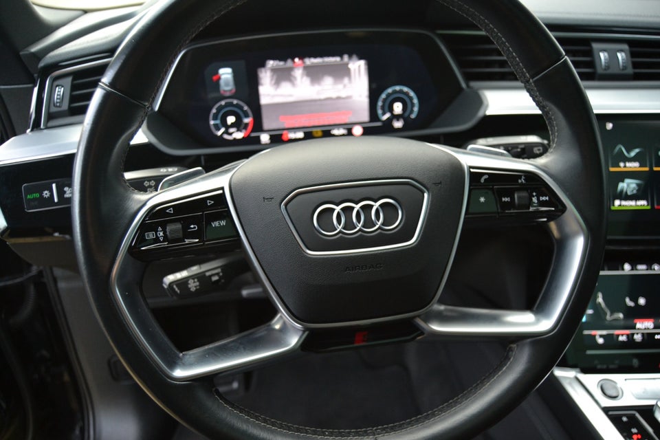 Audi e-tron 55 S-line quattro 5d