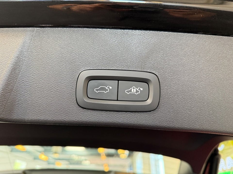 Volvo XC40 P6 ReCharge Ultimate 5d