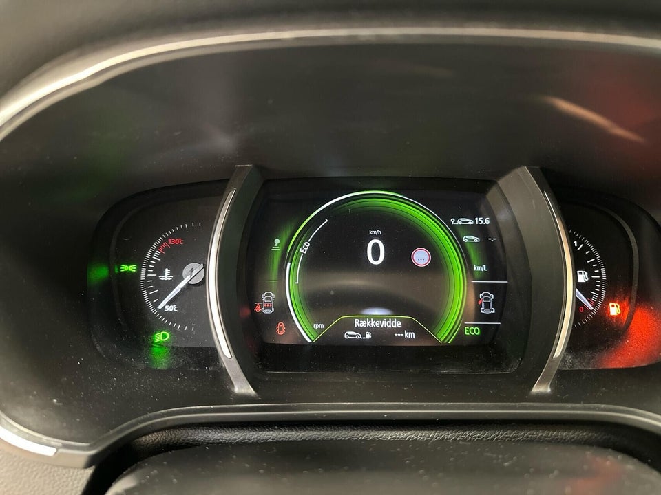 Renault Megane IV 1,3 TCe 140 Zen 5d