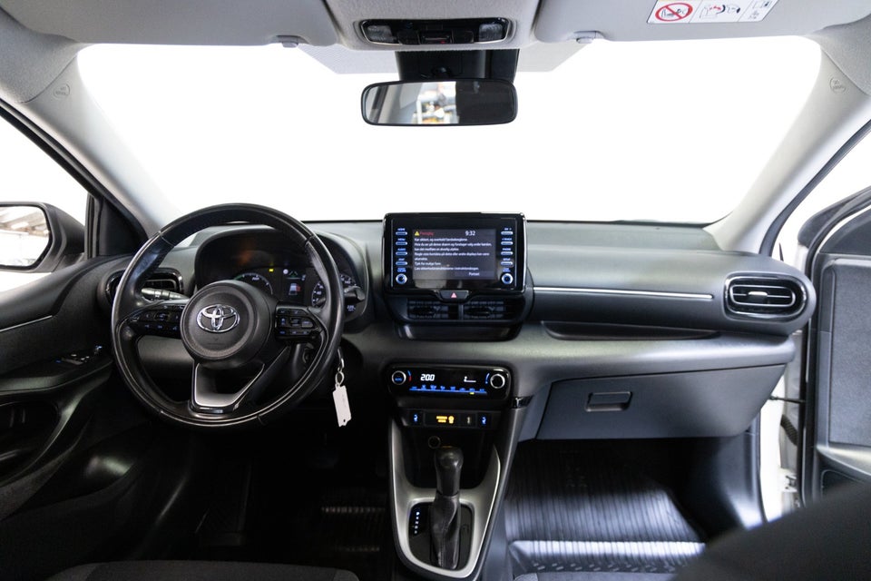 Toyota Yaris 1,5 Hybrid H3 e-CVT 5d
