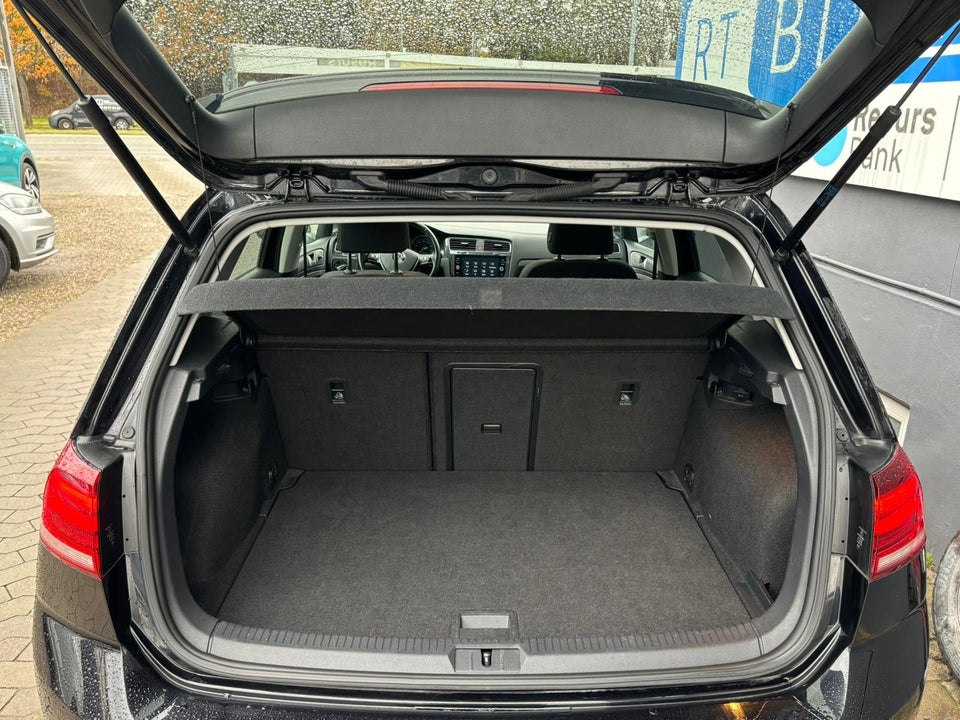 VW Golf VII 1,5 TSi 130 Comfortline DSG 5d