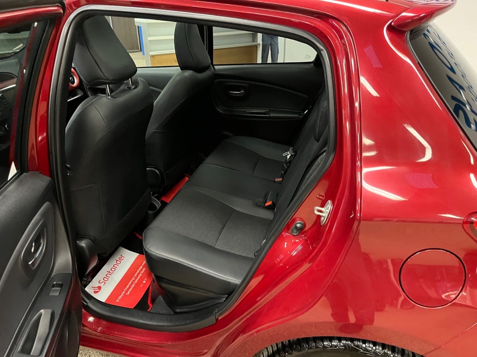 Toyota Yaris 1,5 Hybrid H3 Premium e-CVT 5d