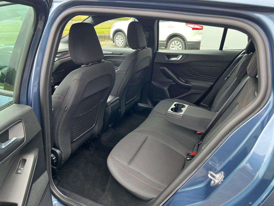 Ford Focus 1,0 EcoBoost ST-Line stc. 5d