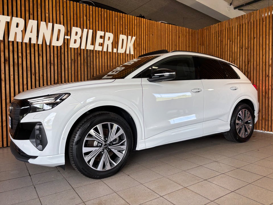 Audi Q4 e-tron 40 S-line 5d