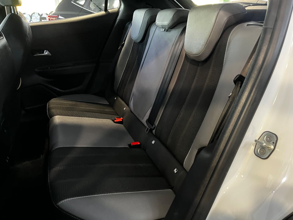 Opel Mokka-e 50 Elegance 5d