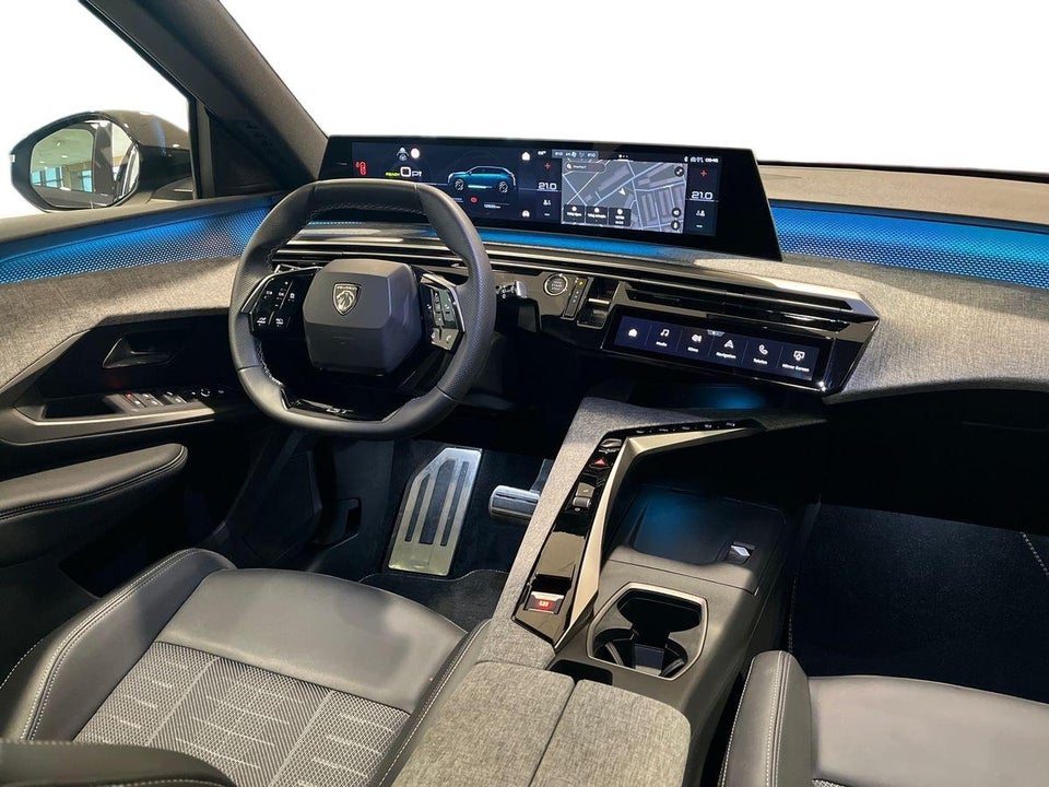 Peugeot e-5008 77 GT Pack 7prs 5d