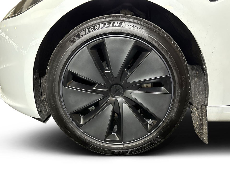 Tesla Model 3 RWD 4d