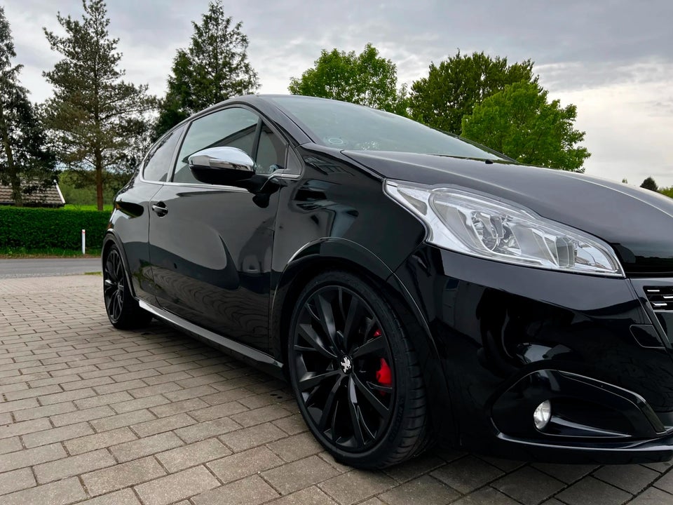 Peugeot 208 1,6 THP 208 GTi 3d