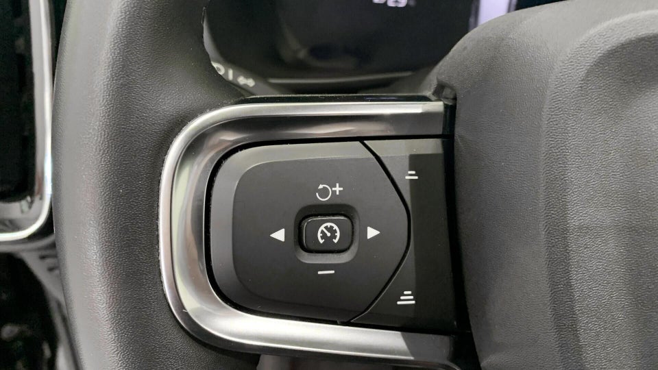 Volvo XC40 P6 ReCharge Core 5d