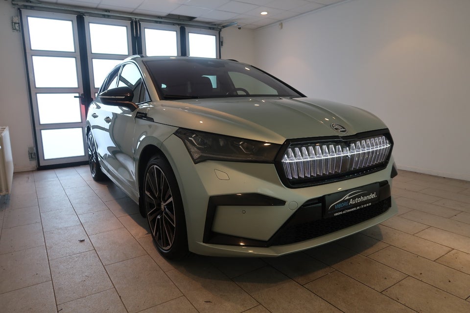 Skoda Enyaq 80X iV Founders Edition 5d