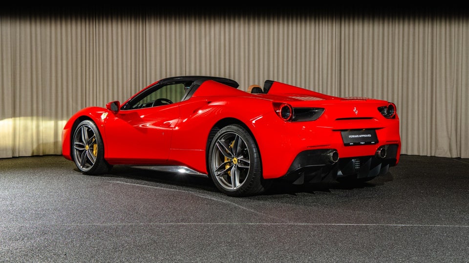 Ferrari 488 Spider 3,9 DCT 2d