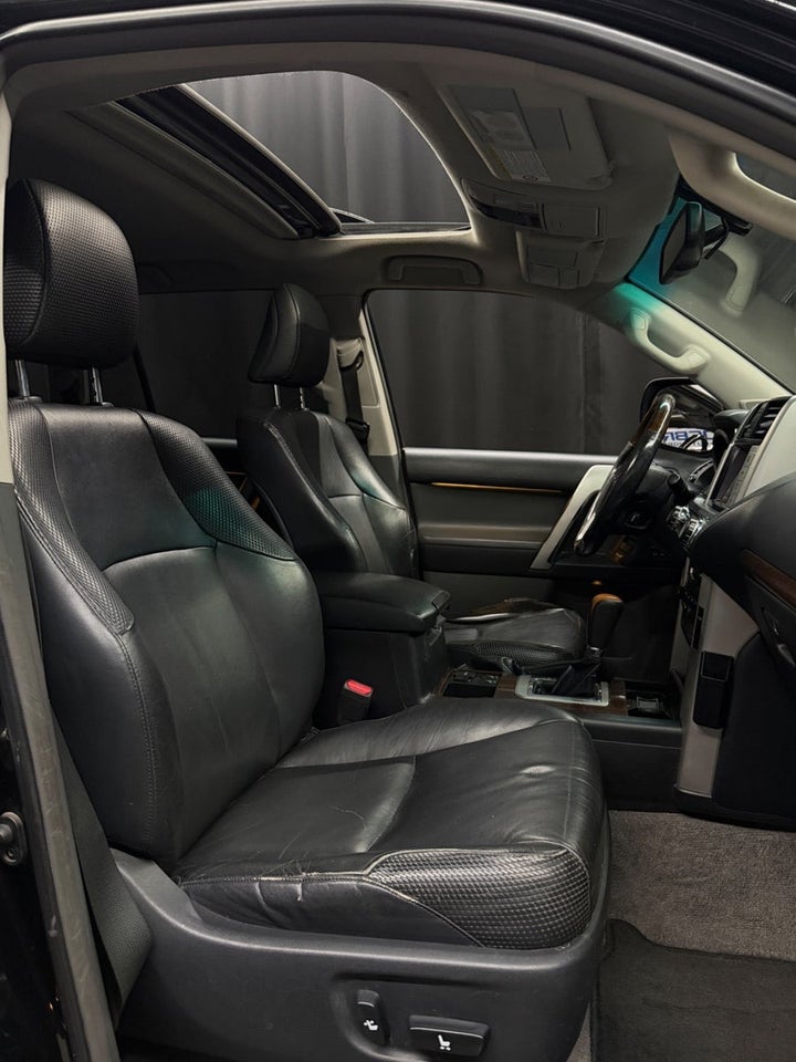 Toyota Land Cruiser 3,0 D-4D T3 aut. 5d