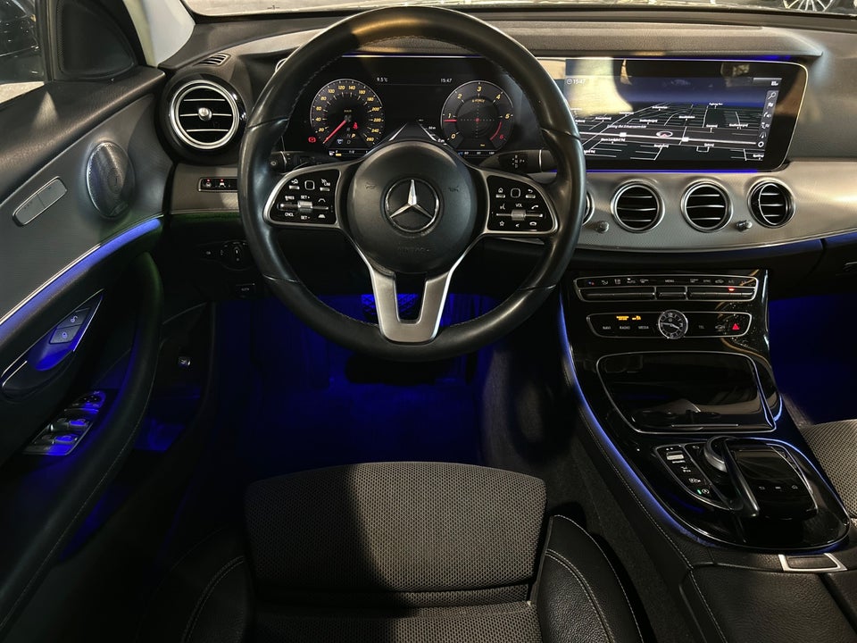 Mercedes E220 d 2,0 AMG Line stc. aut. 5d