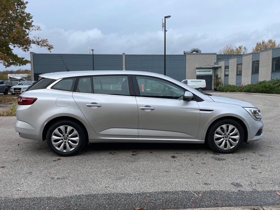 Renault Megane IV 1,2 TCe 100 Life Sport Tourer 5d