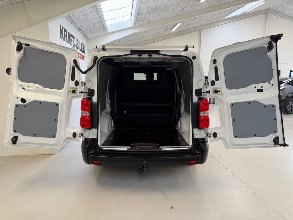 Toyota ProAce 2,0 D 120 Long Comfort Master aut. 5d