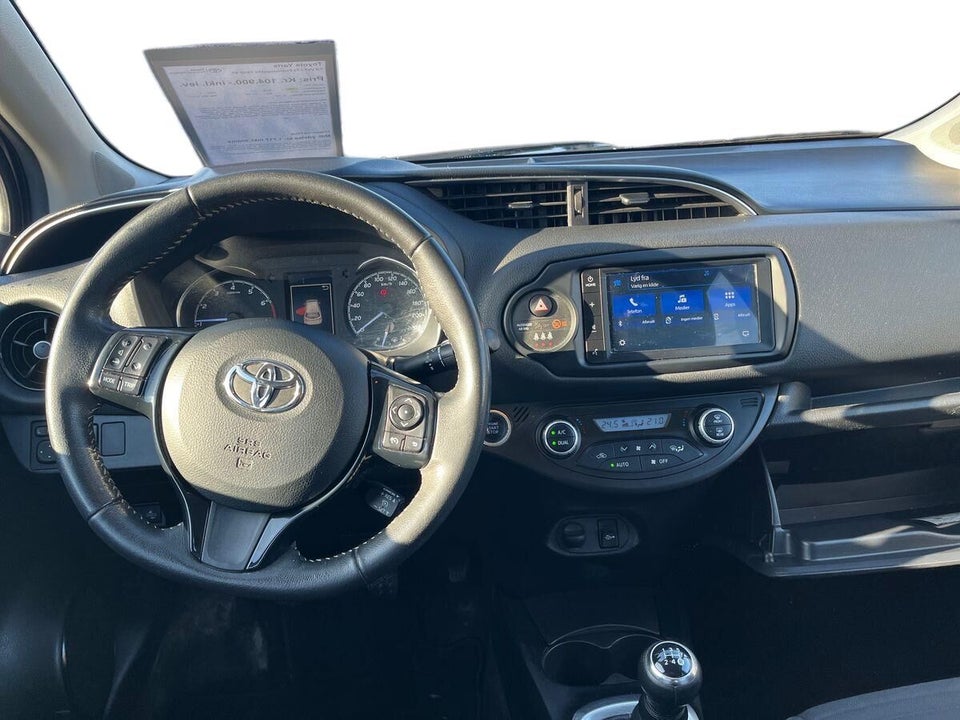 Toyota Yaris 1,0 VVT-i T3 Premium 5d