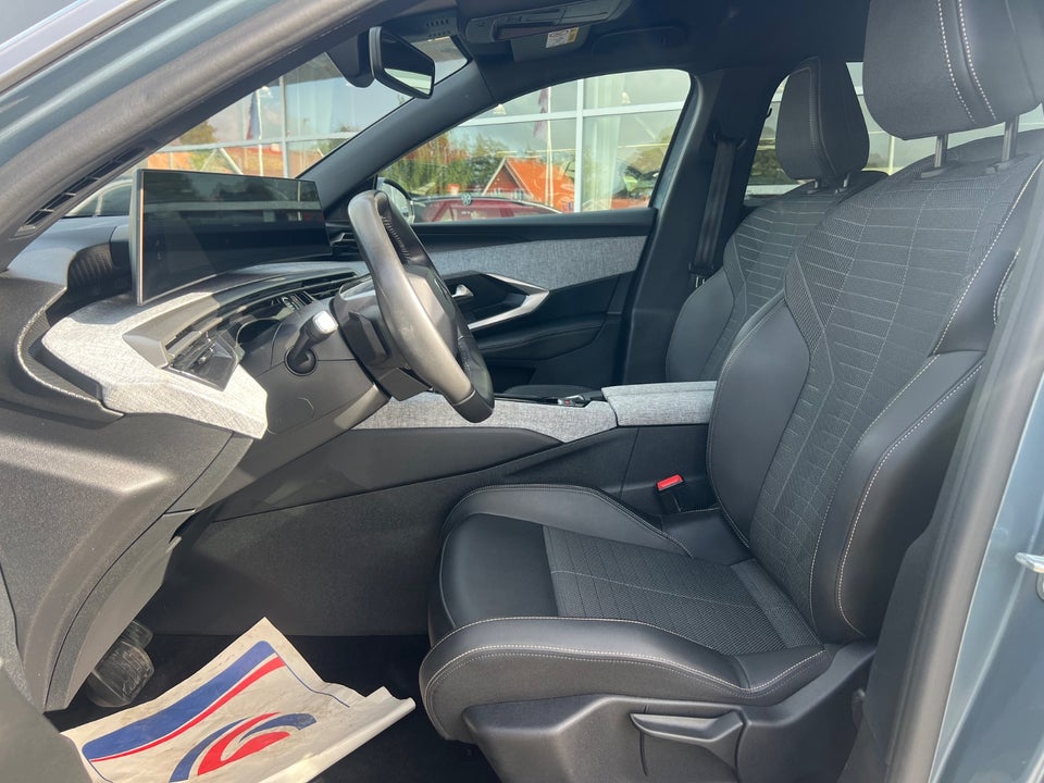 Peugeot e-5008 77 Allure 7prs 5d