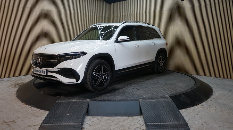 Mercedes EQB250 AMG Line 5d