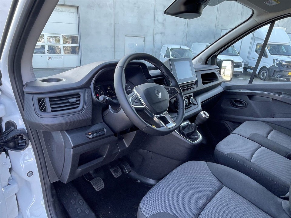 Renault Trafic 2,0 dCi 130 L2H1