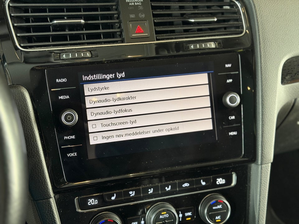 VW Golf VII 1,5 TSi 150 Sound Variant DSG 5d