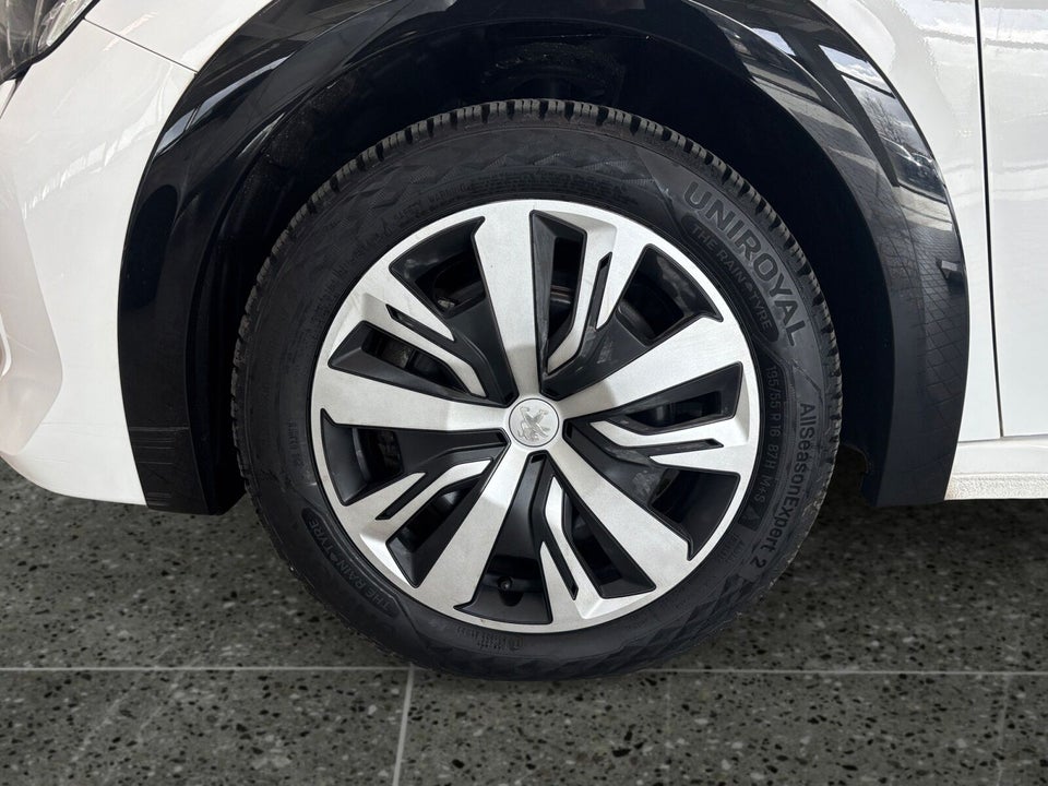 Peugeot e-208 50 Active 5d