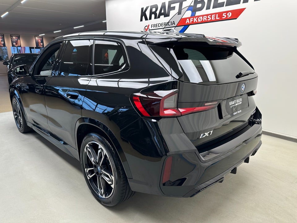 BMW iX1 eDrive20 M-Sport Pro 5d