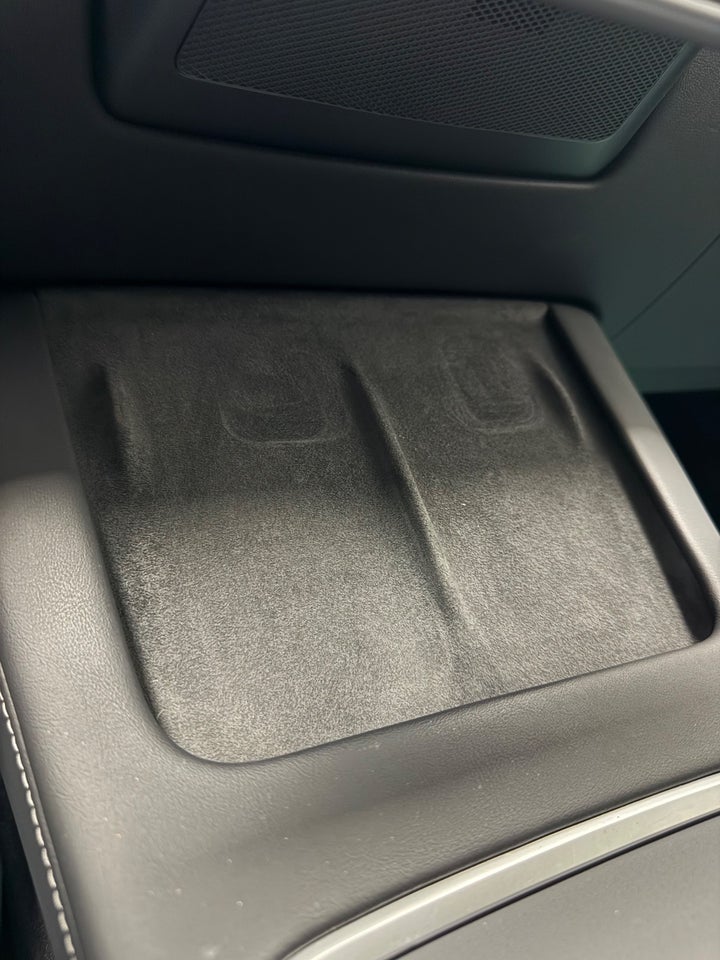 Tesla Model Y Long Range AWD 5d