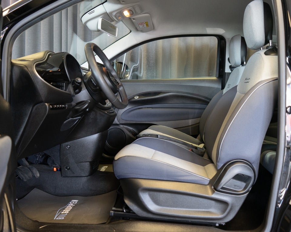 Fiat 500e 42 Icon 3d