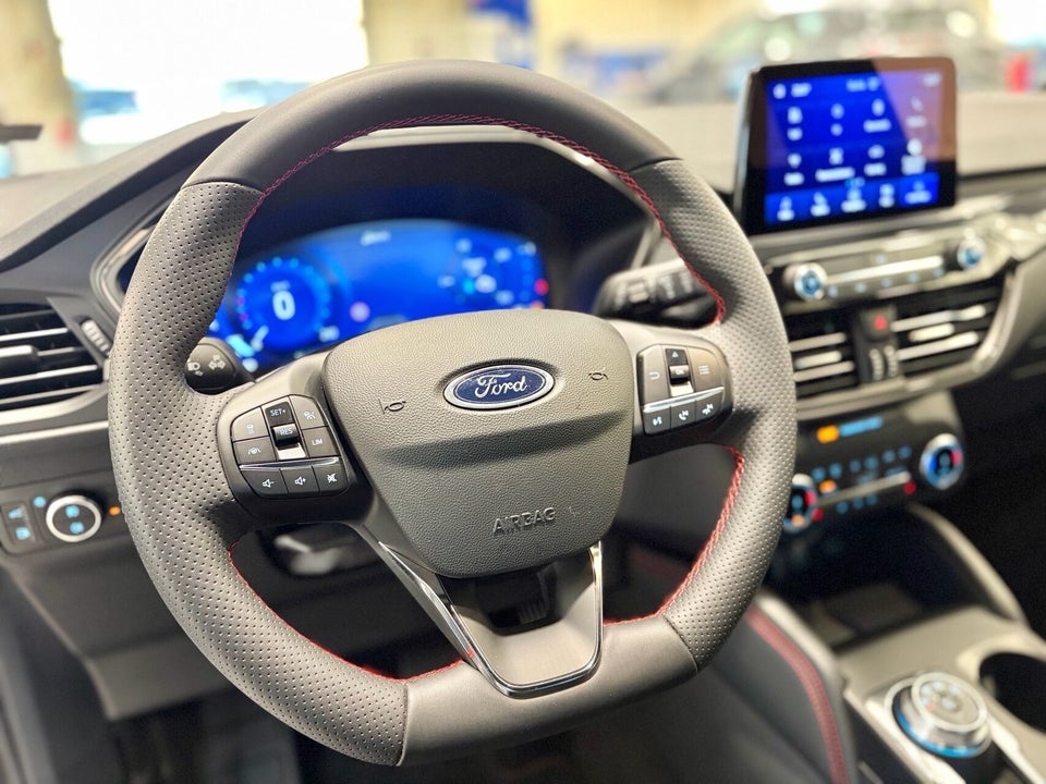 Ford Kuga 2,5 PHEV ST-Line X CVT 5d