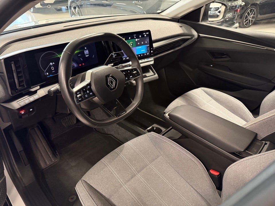 Renault Megane E-Tech 60 Equilibre 5d