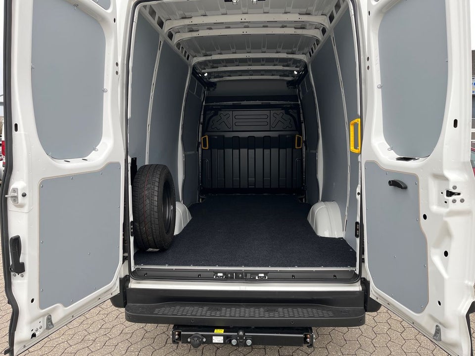 Iveco Daily 3,0 35S18 12m³ Van AG8