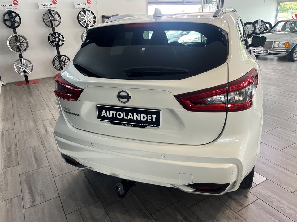 Nissan Qashqai 1,3 Dig-T 160 Tekna+ 5d