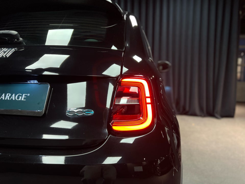 Fiat 500e 42 la Prima by Bocelli 3d