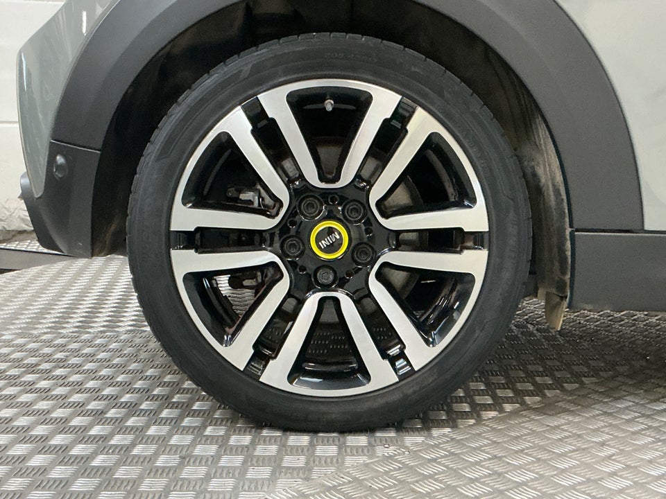 MINI Cooper SE Maximise 3d