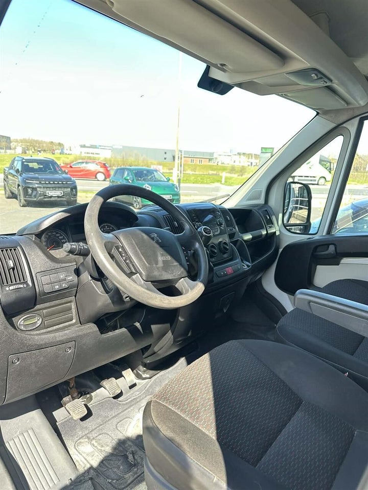 Peugeot Boxer 330 2,2 HDi 130 Kassevogn L2H1