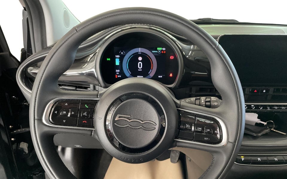 Fiat 500e 42 Icon 3d
