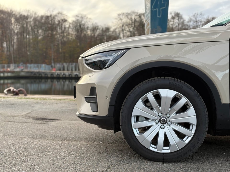 Volvo EX40 Extended Range Core 5d