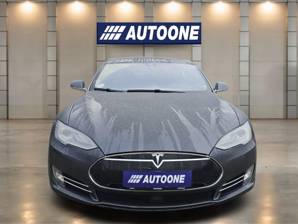 Tesla Model S P85D 5d