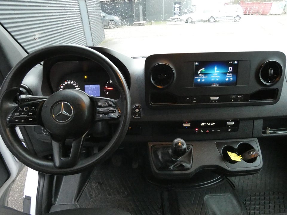 Mercedes Sprinter 516 2,2 CDi A2 Kassevogn RWD