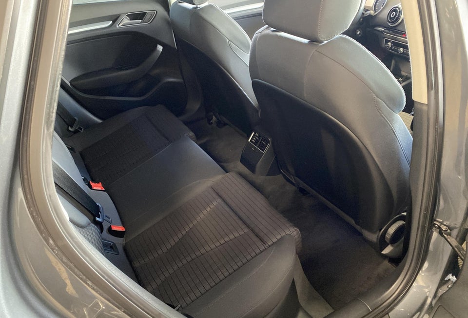 Audi A3 2,0 TDi 150 Sport Sportback 5d