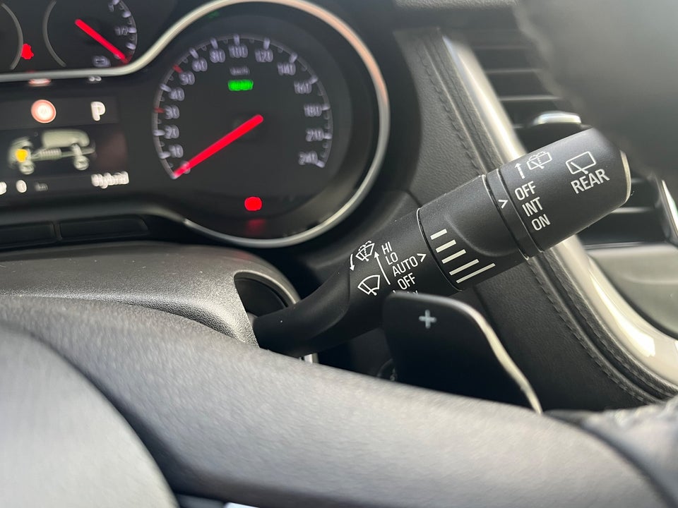 Opel Grandland X 1,6 Hybrid Ultimate aut. 5d