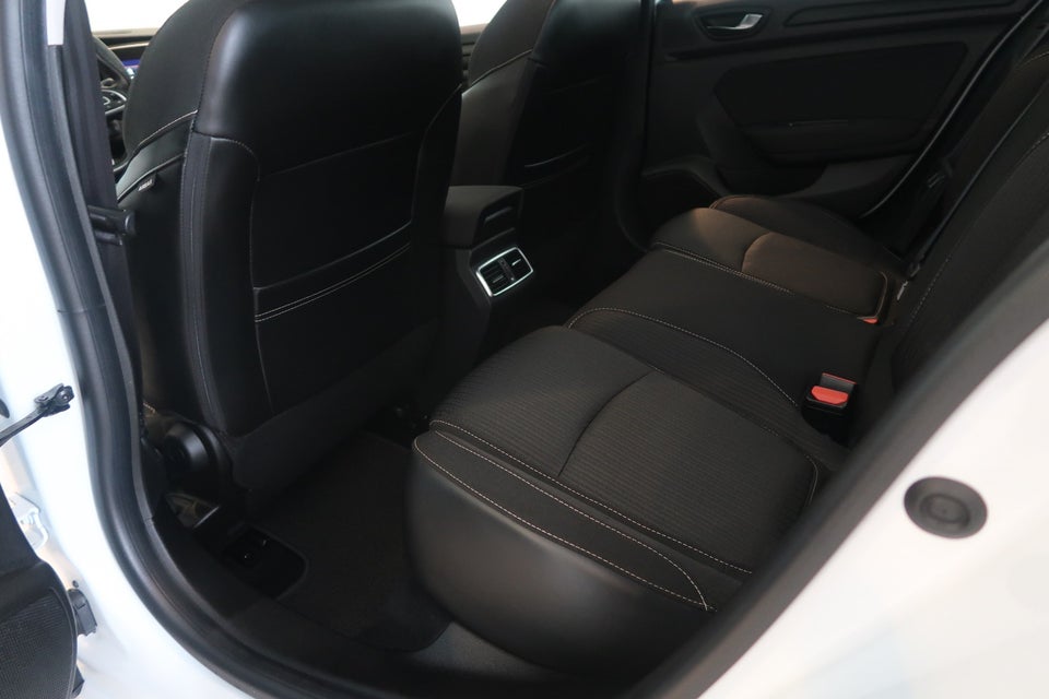 Renault Megane IV 1,5 dCi 110 Zen Sport Tourer EDC 5d