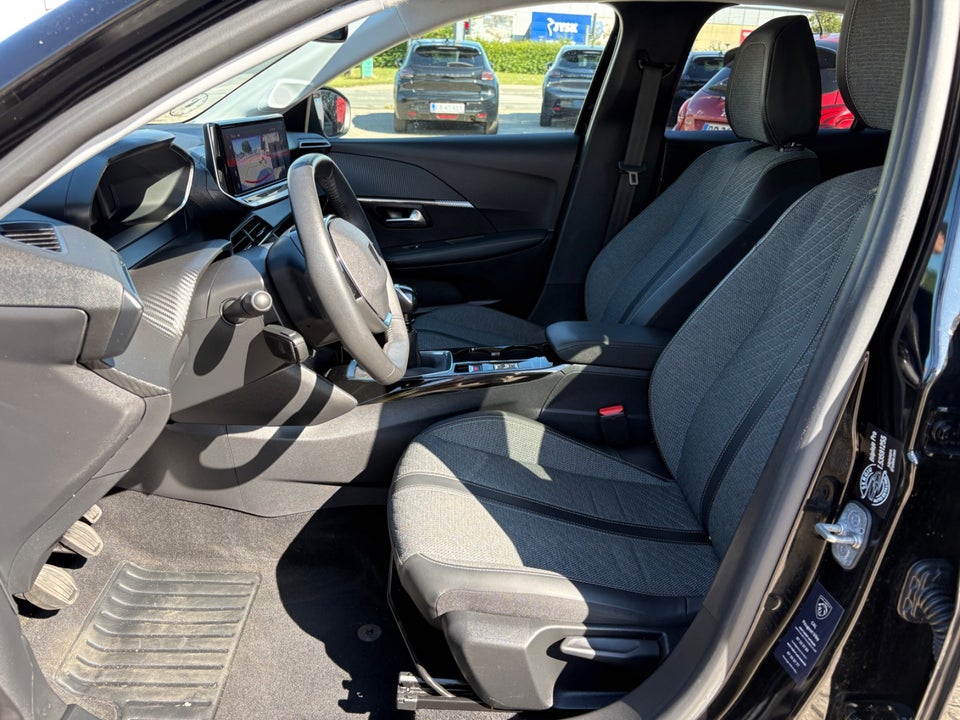 Peugeot 208 1,2 PureTech 100 Allure+ 5d