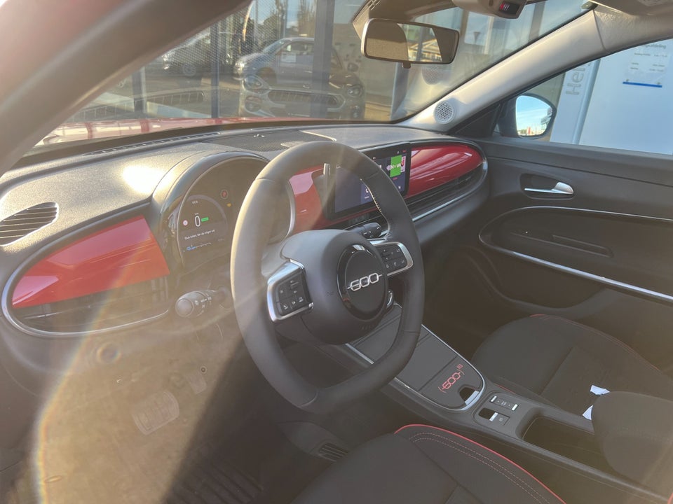 Fiat 600e 54 (RED) 5d