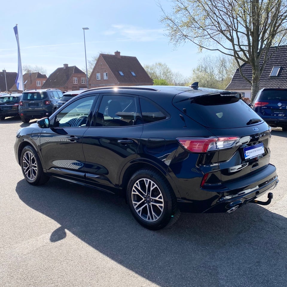 Ford Kuga 2,5 PHEV ST-Line X CVT 5d