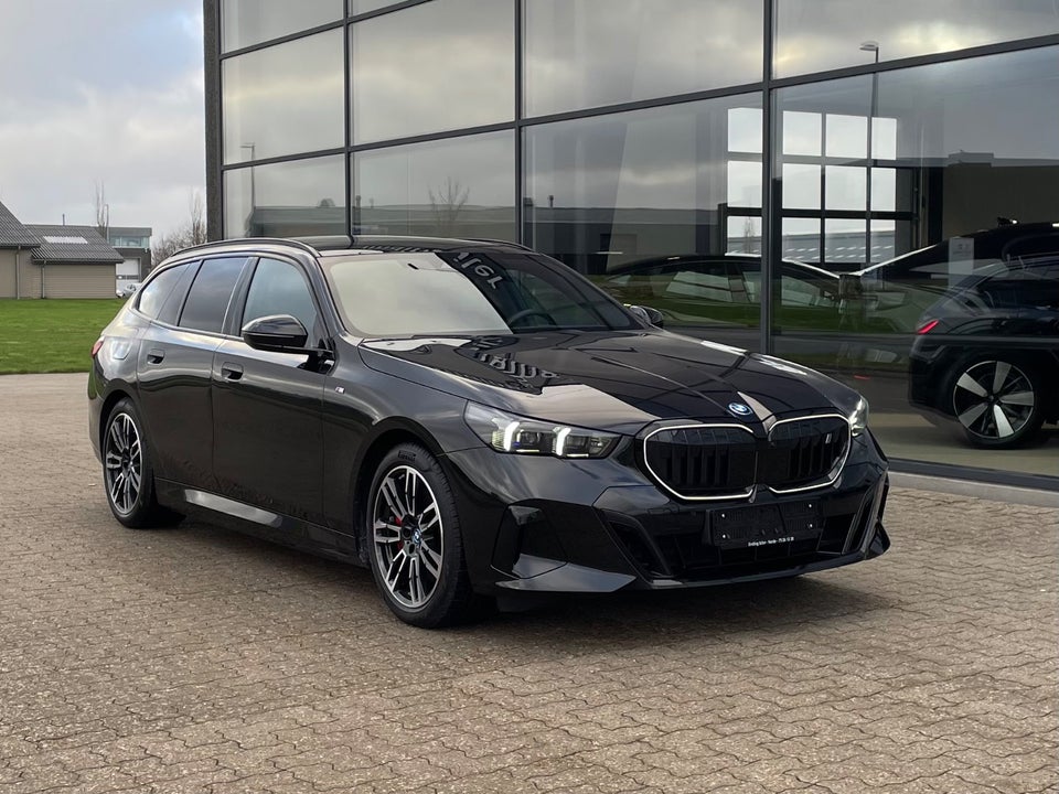BMW i5 eDrive40 Touring M-Sport Pro 5d
